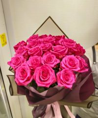 buket rozovyih roz kupit perm 200x240 - Букет из 21 розовой розы (Эквадор), с оформлением