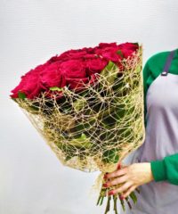 img 20200211 192430 200x240 - Букет из 35 красных роз (Эквадор), с оформлением